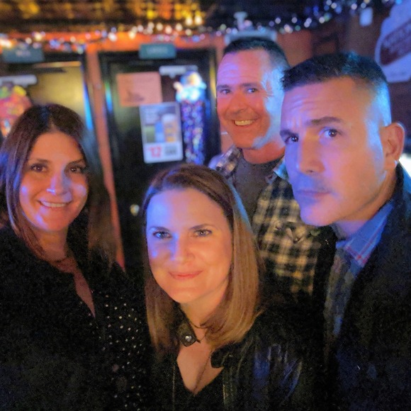 Meet your Posher, Jennifer - Picture 1 of 1